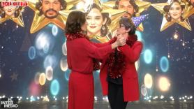 El villancico del ático de Ayuso de 'El Intermedio' que arrasa: "Pero mira como vive, el COVID le ha hecho rico..."