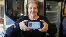 Lleva 36 años jugando al mismo número y le toca El Gordo tras un viaje de 890 kilómetros
