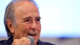 Joan Manuel Serrat tiene algo muy importante que decir a ese 21% de españoles que preferiría vivir en el franquismo