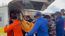 Indonesia recupera un cadáver en la zona donde se busca a los cuatro españoles que han desaparecido en un naufragio