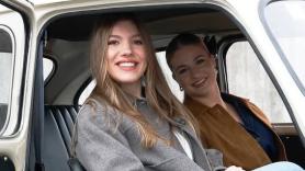 El 'regalo de Navidad' de casa real: las fotos de la princesa Leonor y la infanta Sofía en 2025 que nos muestran divertidos y curiosos momentos nunca antes vistos