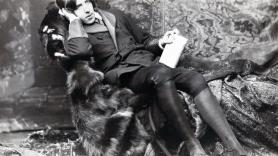 Oscar Wilde, poeta, novelista y dramaturgo: "Después de una buena comida se puede perdonar a cualquiera, incluso a los parientes"