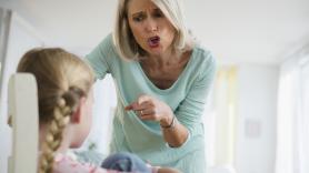 Animan a sustituir 'no tenemos dinero' cuando un niño pide algo por una frase mucho más explicativa y efectiva