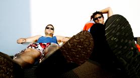 De madrugar en la SEAT a un patrimonio millonario: el fenómeno Estopa, al descubierto