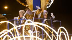 No denuncies a Baltasar por un 'caramelazo': guía legal por si sufres una lesión durante la Cabalgata de Reyes Magos