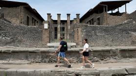 Descubren una escalera subterránea en Pompeya que podría conducir al espacio donde la élite romana montaba fiestas