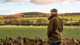 Gerardo, médico rural jubilado: "Es habitual ver personas de 95 o 96 años que salen a andar todos los días 4 o 5 kilómetros"