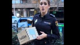 La Policía ​recomienda hacer esto antes de tirar las cajas de los paquetes: es un gesto que "lleva unos segundos y evita riesgos innecesarios"