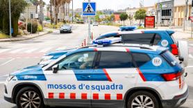 Buscan a un hombre que dejó en estado crítico a su su pareja y a la madre de ella en Barcelona