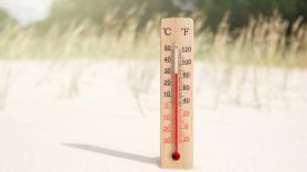 En chanclas y pantalón corto a 30 grados en pleno invierno: la pesadilla de un inquilino tras unas obras de aislamiento y calefacción