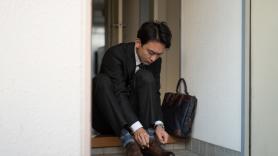 Este hábito japonés para sentirse bien en casa encanta incluso a los microbiólogos: "El 60% de las partículas de interior vienen de fuera y traen metales tóxicos"