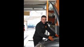 Juan José, mecánico, tras encontrarse a un jubilado de unos 70 años pidiendo en Madrid: "Tiene toda su vida cotizada, pero cobra una pensión de 500 y pico euros"