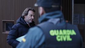 Una víctima de la DANA da un cartelazo en la cabeza al número 2 de Mazón: "Lo volvería a hacer"