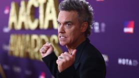 La reacción de Robbie Williams ante el deseo de su hija de ser cantante: "Eres una 'nepobaby', todo irá bien"