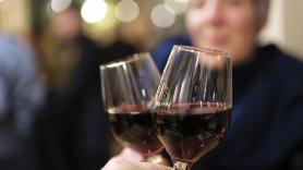 Jorge Martín, médico: "Si después de beber alcohol te dan ganas de comer pizza, pasta o pan, es tu cuerpo pidiendo auxilio"