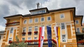 Un municipio de 975 habitantes descubre por casualidad que su ayuntamiento no es suyo: "Estamos perplejos"