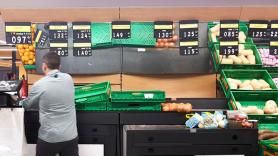 Dos expertas en neuromarketing explican cómo Mercadona 'manipula' tu cerebro con lo primero que ves al entrar: "Se llama principio de licencia moral"