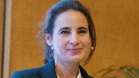 Las declaraciones de Laurence Debray, biógrafa de Juan Carlos I: por qué 'Reconciliación', Franco, el gobierno de Sánchez, la gran traición y lo que los franceses no entienden