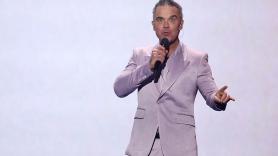 Robbie Williams y 'Britpop': su disco retrasado por Taylor Swift con el hace un homenaje al Reino Unido de los 90 y con el que quiere superar a The Beatles