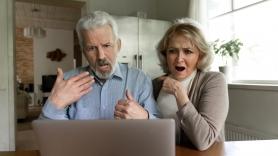 Fingen un despido de una mujer de 62 años para que cobre el paro, llaman a la puerta y es una señora multa de 7.501 euros