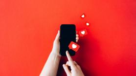 La IA como asistente para citas: del peligro de los perfiles falsos al auge de recurrir a ella para resolver dudas sobre sexualidad