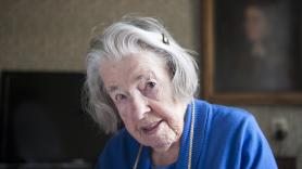 Christiane, 91 años, cierra su tienda de ultramarinos contra su voluntad después de 55 años: "Nunca he tenido un ordenador"