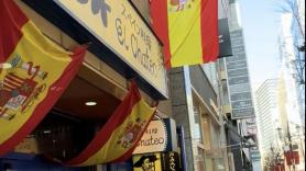 Va a un restaurante español en Japón y ya pone el grito en el cielo por lo que ve antes de entrar