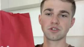 Vive un mes a base de comida a domicilio en Dubái por 15 euros al día y no da crédito