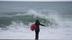 AEMET mueve ficha ante la intensidad de la borrasca Harry y lanza un aviso excepcional para buena parte de España