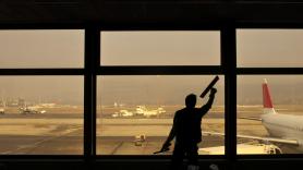 Un limpiador se lleva un iPhone a casa, dice que fue un "error honesto" y exige una indemnización de 30.000 euros tras ser despedido