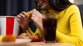 Es el cubo de nuggets más grande del mundo: 2.026 kilos que le han valido el récord