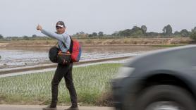 Hugues, viajero, recorre 20.000 kilómetros del mundo durante cinco meses: "Un iraní me recogió haciendo autostop y me dio las llaves de su casa"