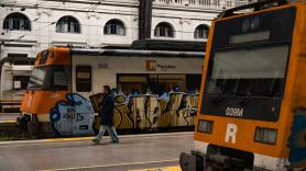 Un posible desprendimiento obliga a cortar la línea de Rodalies entre Caldes y Girona