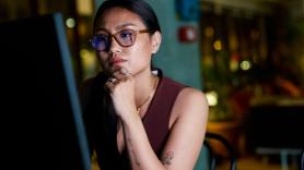 Amanda, la filósofa que entrena la IA de Claude: "Si yo fuera una IA y leyera lo que decís en internet, tampoco me sentiría muy querida"