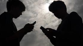 Francia, a un paso de ser el primer país de Europa en prohibir las redes sociales a los menores de 15 años