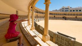 ENCUESTA: ¿Crees que se debe prohibir la entrada de menores a los toros?