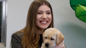 La infanta Sofia se deshace en arrumacos con los cachorros de la ONCE en su segundo acto en solitario