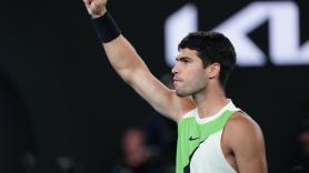 De Carlitos a 'Carlazos': Alcaraz conquista la gloria en Australia tras imponerse en la final a Djokovic (2-6, 6-2, 6-3 y 7-5)