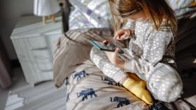 La prohibición de acceso a redes sociales a los menores de 16, una medida necesaria pero que por sí misma no frenará "los abusos de las plataformas digitales"