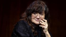 Isabel Coixet: "No tengo derecho a amargarle la vida al espectador. Si puedo darle dos horas de un entreacto de atención consciente a cosas cotidianas, pequeñas y que se las lleve con él..."