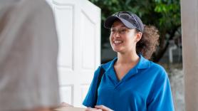 Kati, venezolana en España: "El tipo ese me debe 300 euros, era un viejo baboso y me decía que podría ser su 'sugar'"