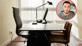 Le hacen una entrevista de trabajo y el de Recursos Humanos no da crédito por lo que hace mientras contesta las preguntas