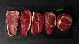 Un experto explica por qué hay filetes de color rojo intenso y otros más marrones y si es seguro comerlos