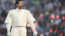 El emotivo regalo que ha hecho Bad Bunny al equipo de Zara de A Coruña tras la Superbowl 2026: "Este show también fue de ustedes"