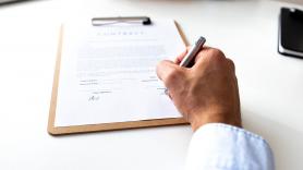 Sabine (54), despedida estando de baja, viuda y con dos hijos, vuelve a trabajar 20 años después: "He recuperado mi lugar"