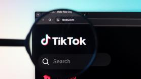 Tu hijo come lo que dice el algoritmo: expertos avisan de que TikTok convierte la comida en una herramienta de "control corporal", no de salud