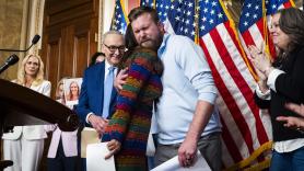 Los demócratas se mueven: una ley para que el abuso sexual no prescriba, en homenaje a las víctimas de Epstein