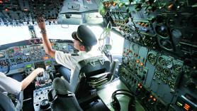 Savina, piloto de avión: "Podemos llevar gafas, pero no podemos ser daltónicos"