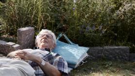 Emile, 89 años, durmió años en el suelo de su casa incendiada: "No necesitaba esto a mi edad"
