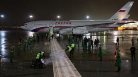 El avión del Kremlin tiene que irse hasta Egipto para llegar a Suiza: la ruta imposible de los negociadores rusos